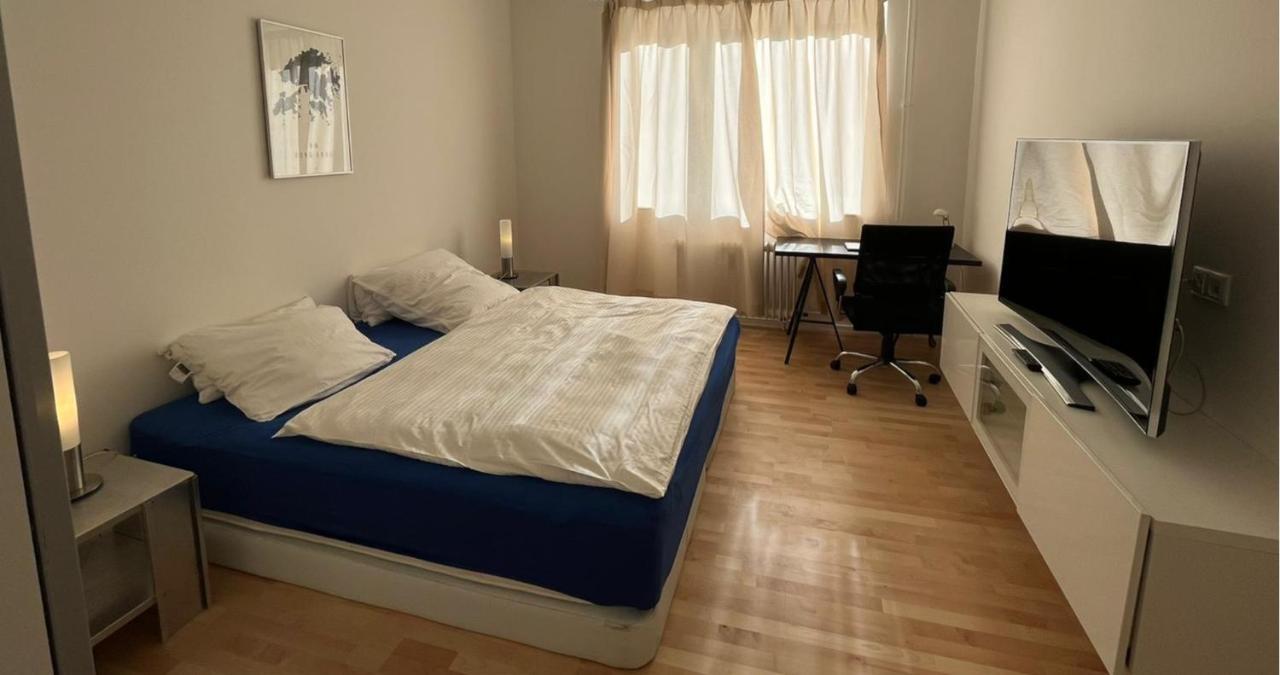 Апартаменты Cozy And Fully Equiped At Ku'damm *